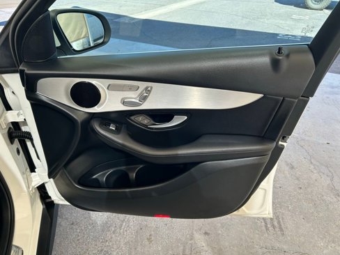 Used 2019 Mercedes-Benz GLC 300 image 19