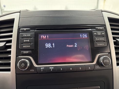 Used 2018 Nissan Frontier SV image 24