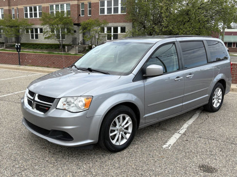 Used 2012 Dodge Grand Caravan SXT image 17