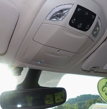 Used 2023 Chrysler Voyager LX image 24