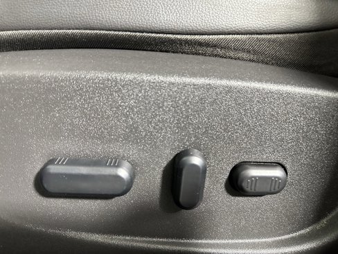 Used 2019 Ford Escape SEL image 11