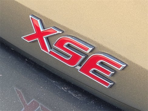 Used 2020 Toyota Corolla XSE image 10