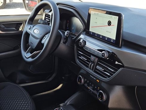 New 2025 Ford Escape Active image 9