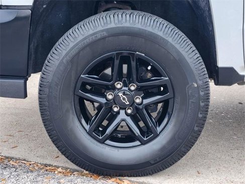 Used 2018 Chevrolet Silverado 1500 LT w/ All Star Edition image 10