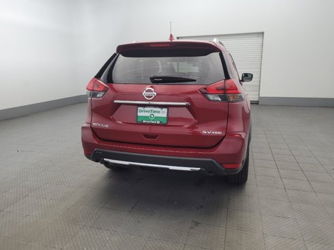 Used 2017 Nissan Rogue SV image 7