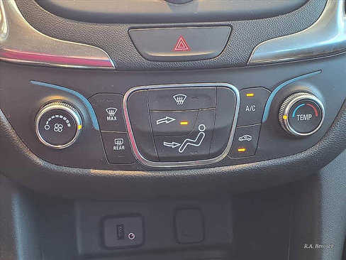 Used 2018 Chevrolet Equinox LT image 8