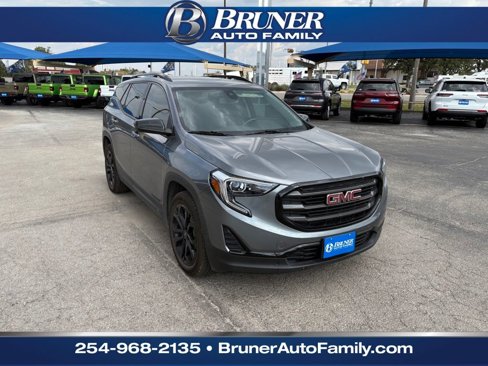 Used 2020 GMC Terrain SLE w/ Driver Convenience Package image 3