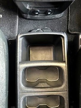 Used 2018 Dodge Grand Caravan SE image 26