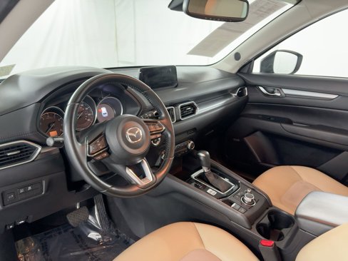 Used 2018 MAZDA CX-5 Touring w/ Preferred Equipment Package image 4