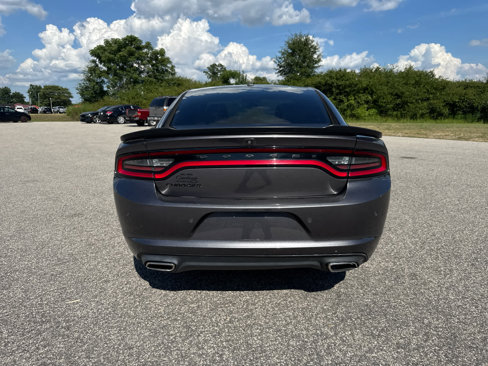 Used 2020 Dodge Charger SXT w/ Blacktop Package image 7