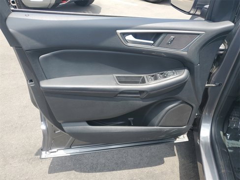 Used 2022 Ford Edge SEL w/ Convenience Package image 17
