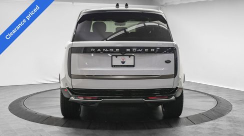 Used 2023 Land Rover Range Rover Long Wheelbase SE image 6