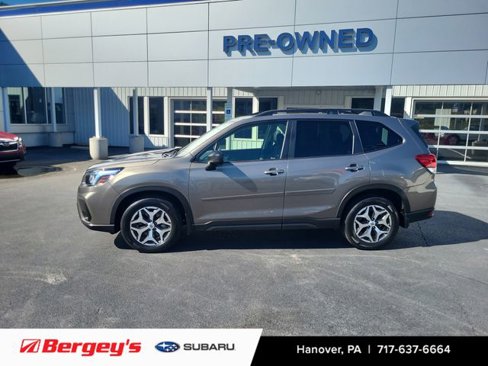 Used 2020 Subaru Forester Premium image 2