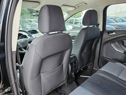 Used 2017 Ford Escape SE image 15