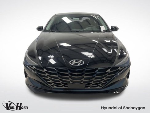 Used 2023 Hyundai Elantra Limited w/ Winter Weather Package image 12