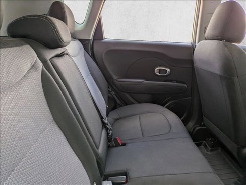 Used 2018 Kia Soul + image 18