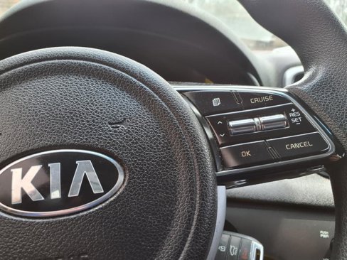 Used 2020 Kia Sportage LX image 15