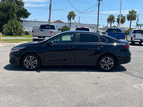 Used 2024 Kia Forte LXS image 2