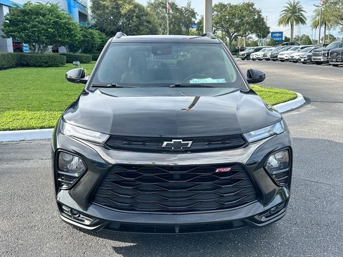 Used 2021 Chevrolet TrailBlazer RS w/ Sun and Liftgate Package image 2