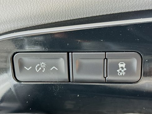 Used 2016 Toyota Prius Four image 17