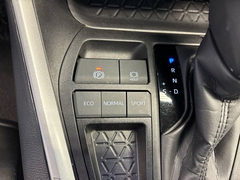 Used 2024 Toyota RAV4 XLE image 30