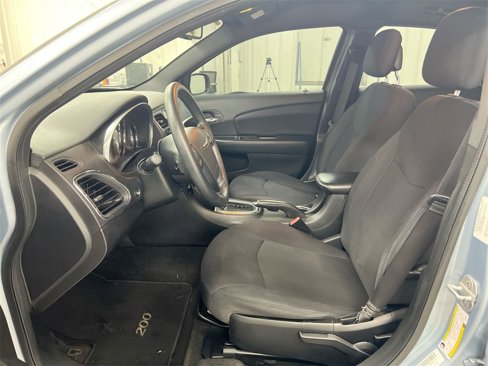Used 2013 Chrysler 200 LX image 17
