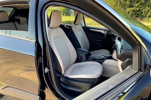 Used 2021 Ford Escape SE image 7