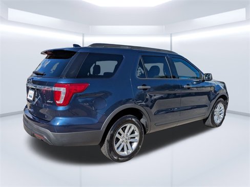 Used 2017 Ford Explorer 4WD image 4