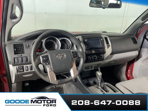 Used 2015 Toyota Tacoma 4x4 Double Cab image 14