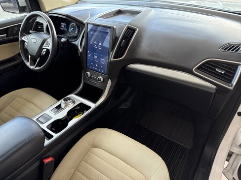 Used 2022 Ford Edge SEL w/ Convenience Package image 16