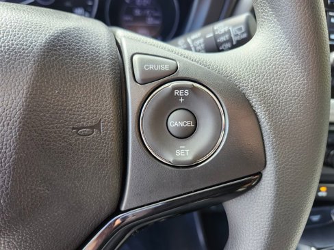Certified 2021 Honda HR-V LX image 27