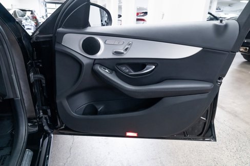 Used 2021 Mercedes-Benz C 300 Sedan image 23