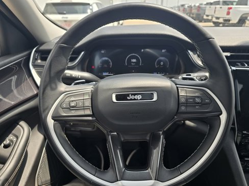 Used 2022 Jeep Grand Cherokee L Laredo w/ Luxury Tech Group I image 9