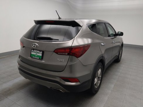 Used 2018 Hyundai Santa Fe Sport image 9