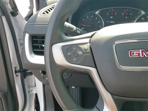 Certified 2024 GMC Terrain SLE image 16