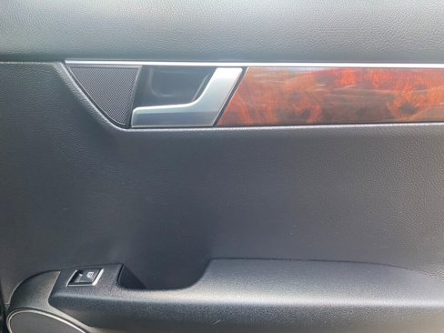 Used 2012 Mercedes-Benz C 300 Sport image 21