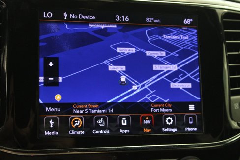 Used 2020 Jeep Grand Cherokee Laredo image 21