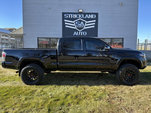 Used 2021 Toyota Tacoma TRD Sport image 4