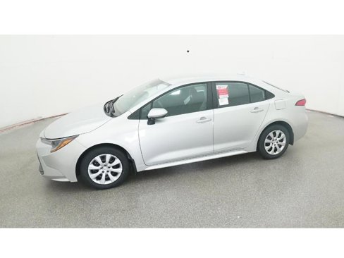 New 2026 Toyota Corolla LE image 2