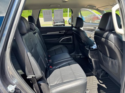 Used 2022 Kia Telluride LX image 31