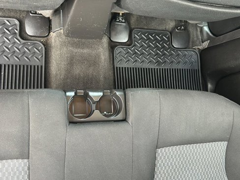 Used 2010 GMC Canyon SLE image 20