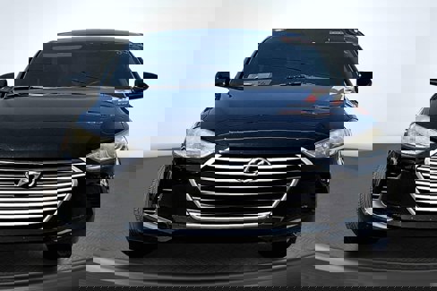 Used 2017 Hyundai Elantra SE image 3