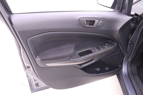Used 2020 Ford EcoSport SE image 8