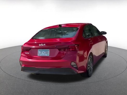Used 2024 Kia Forte LXS image 7