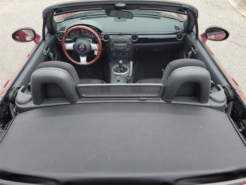 Used 2006 MAZDA MX-5 Miata image 11
