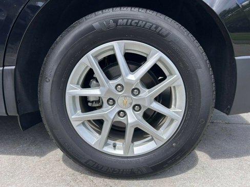 Used 2023 Chevrolet Equinox LS image 10