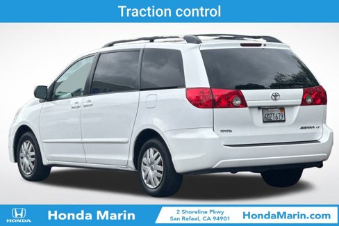 Used 2009 Toyota Sienna LE image 7