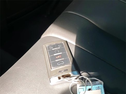 Used 2011 Cadillac STS Luxury image 27