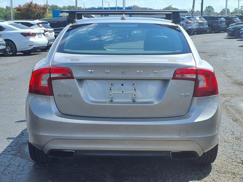 Used 2014 Volvo S60 T5 image 5