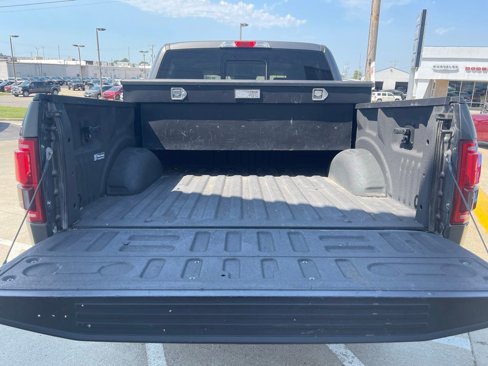 Used 2016 Ford F150 Lariat image 12